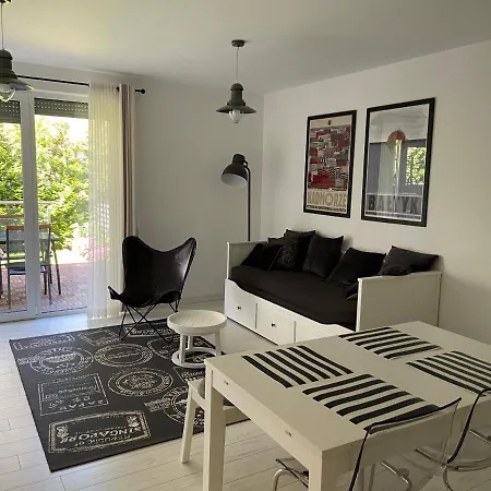 Apartament Bialy W Rewalu Exterior photo