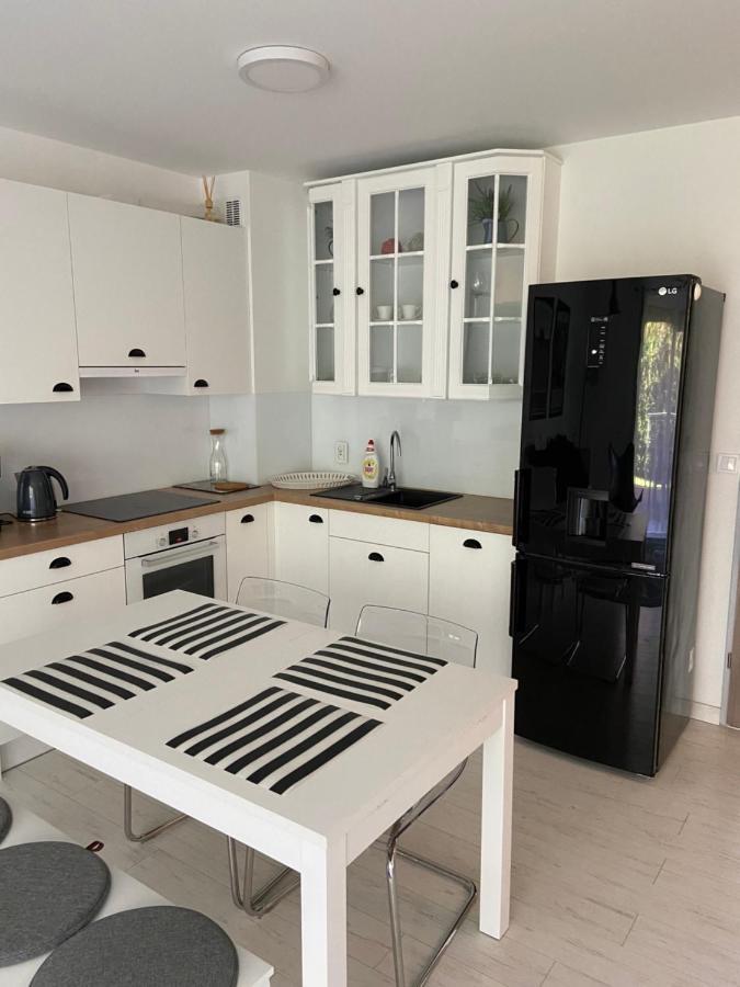Apartment Bialy W Rewalu